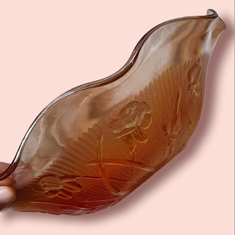 Large Vintage Jeanette Carnival Glass Bowl